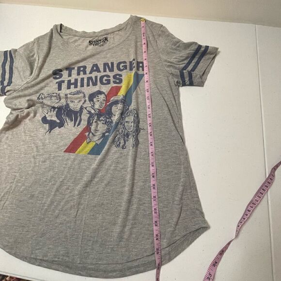 Stranger Things Netflix T-shirt XL - Picture 5 of 7